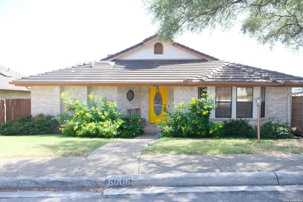 $325,000 | 6006 Shady Creek, Windcrest, TX 78239