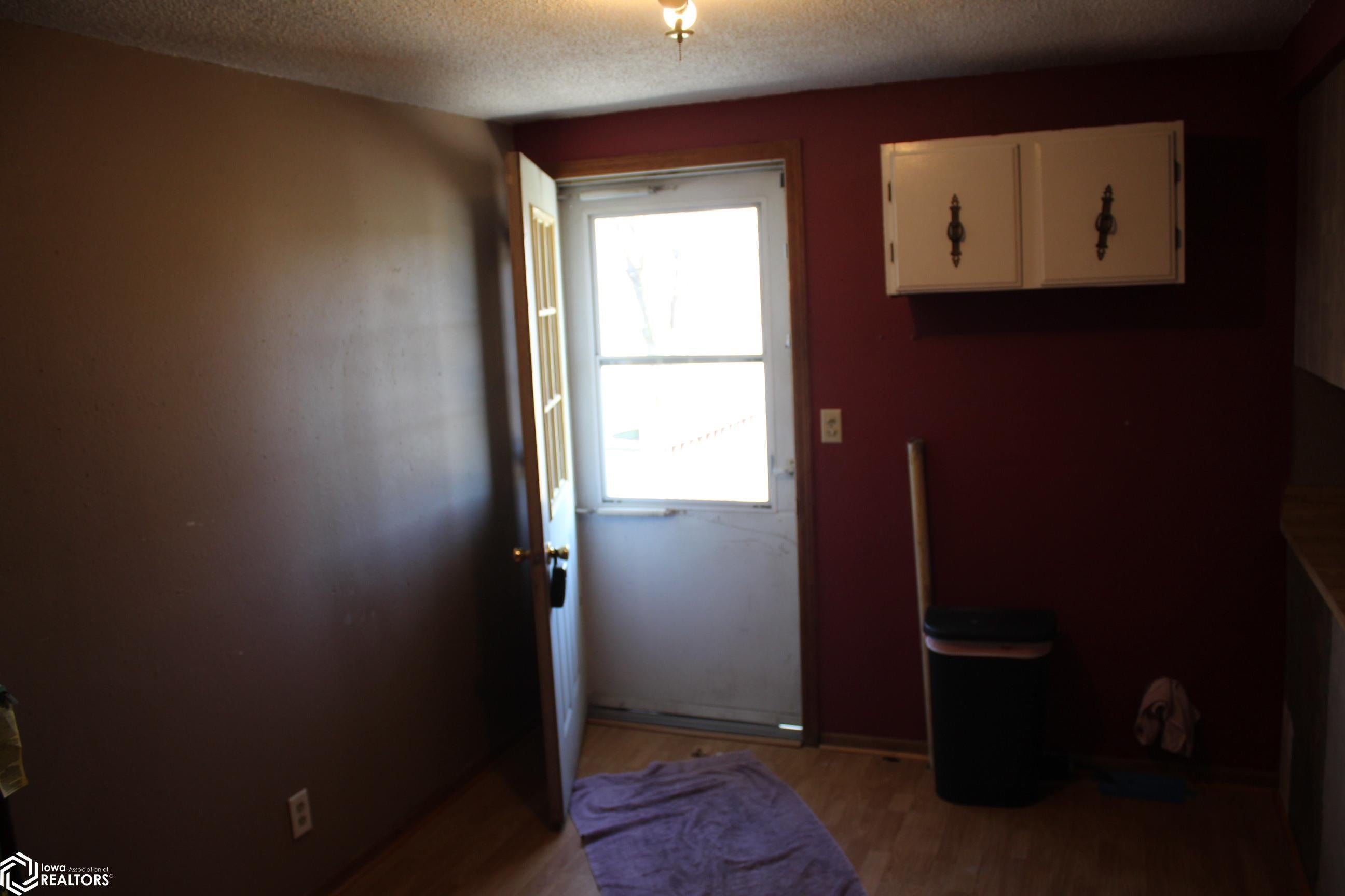 10551 Dysart Road Waterloo, IA 50701 - Photo 22 of 33 Gallery Image 22