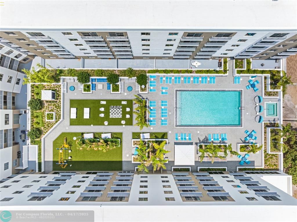 200 Northeast 1st Avenue, Unit 213 Pompano Beach, FL 33060 - Photo 18 of 23 a picture of a outdoor space