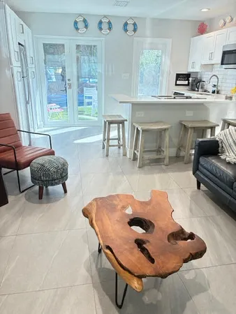 $2,950 | 3412 Spring Street, Pompano Beach, FL 33062