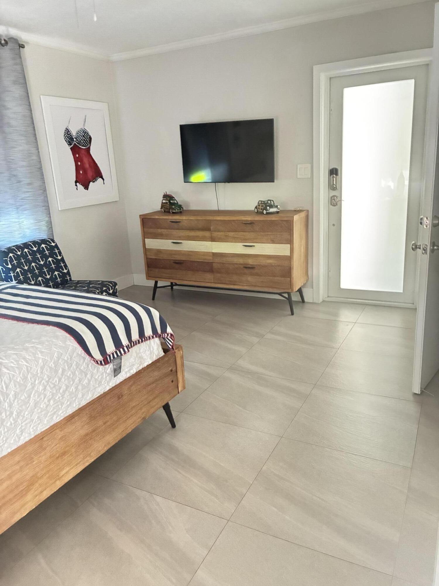 3412 Spring Street Pompano Beach, FL 33062 - Photo 10 of 15 IMG_0282