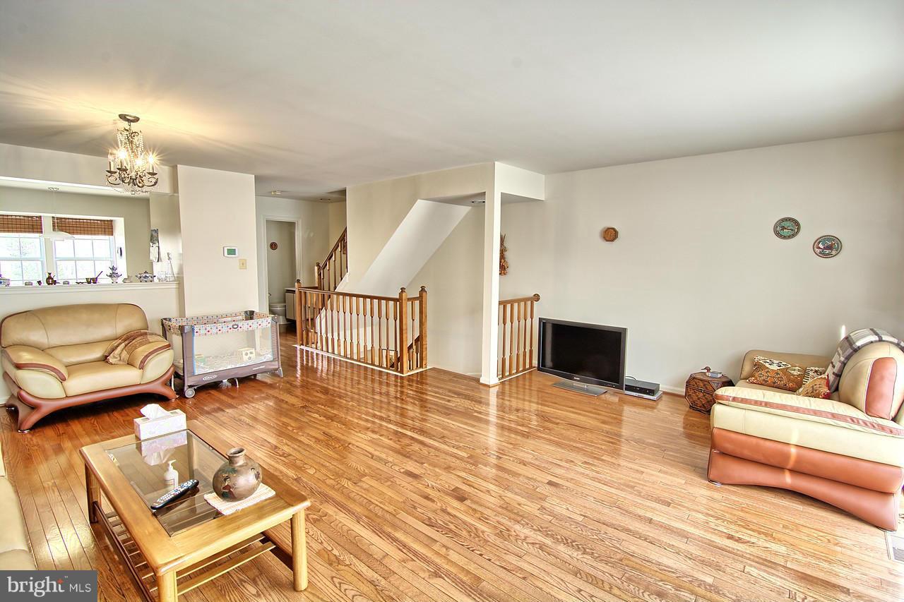 629 Brickston Road Reisterstown, MD 21136 - Photo 7 of 17 Dining Room