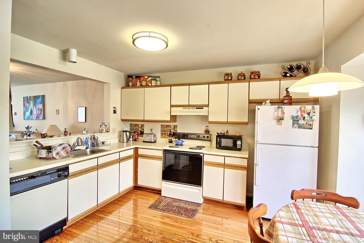 629 Brickston Road Reisterstown, MD 21136 - Photo 8 of 17 Kitchen