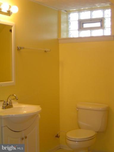 1517 Seling Avenue Rosedale, MD 21237 - Photo 15 of 21 lower level full bath