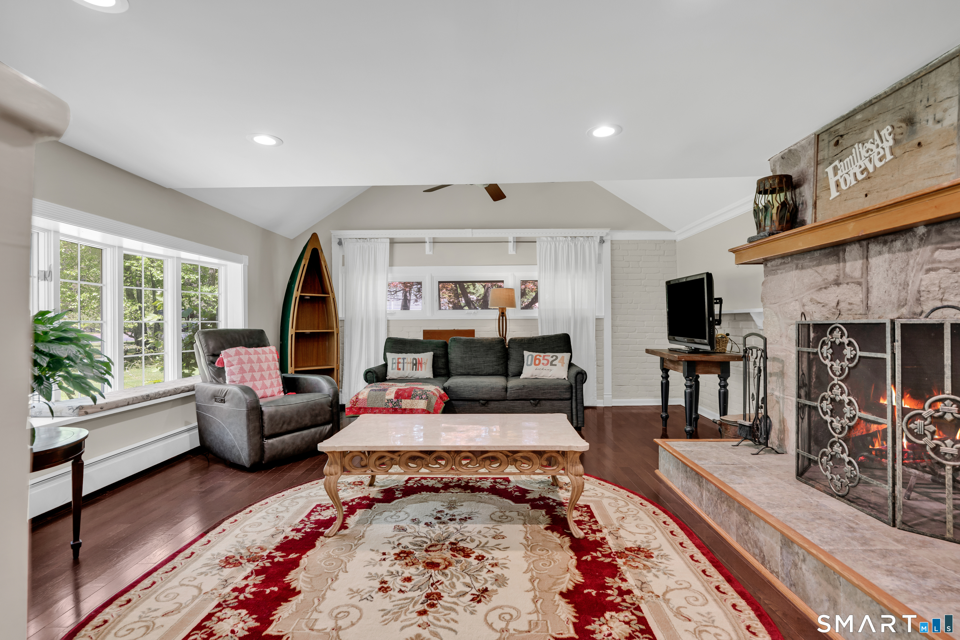 168 Miller Road Bethany, CT 06524 - Photo 2 of 17