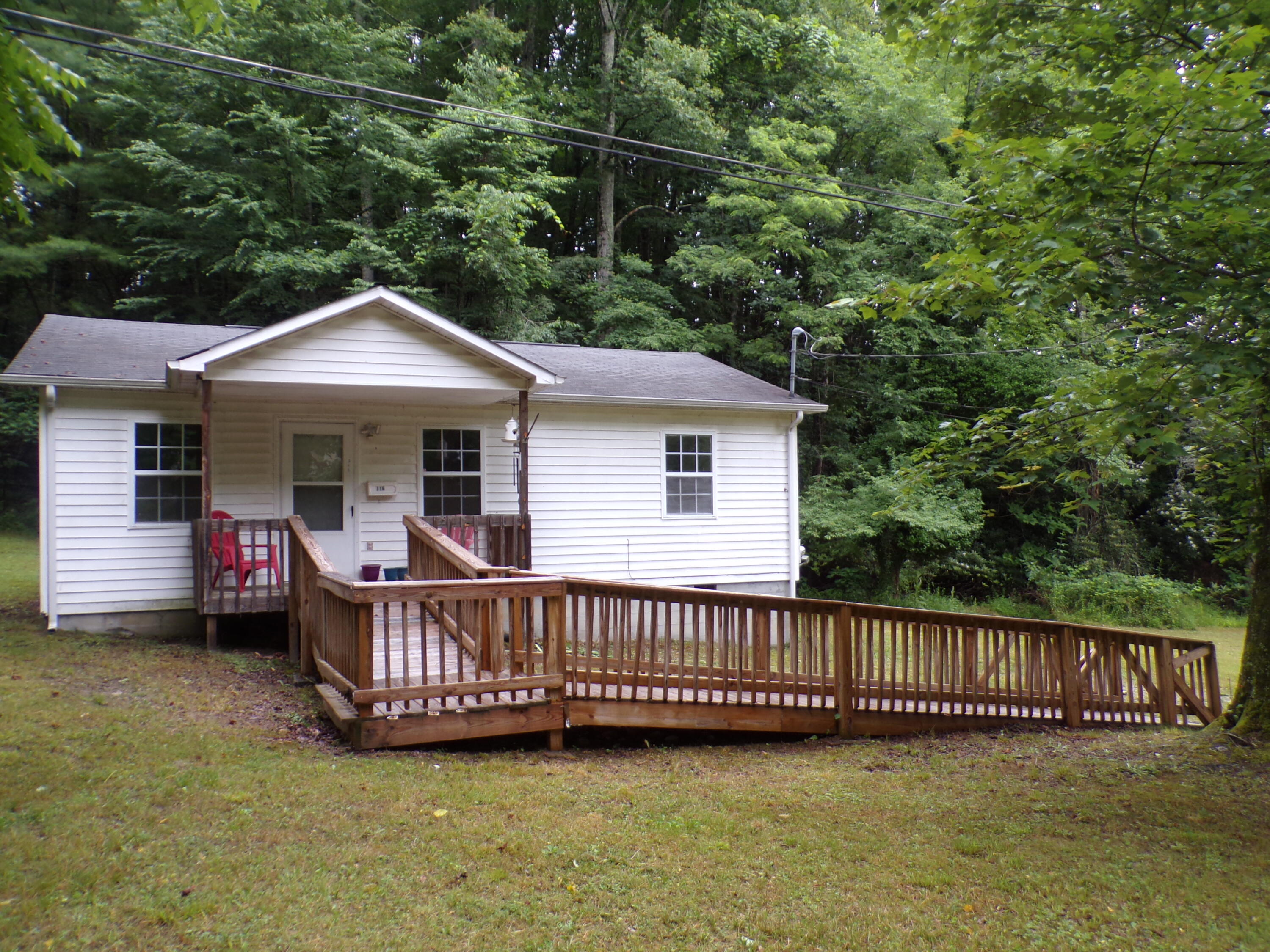 716 Eastridge Road Mountain City, TN 37683 - Photo 13 of 19 103_5930