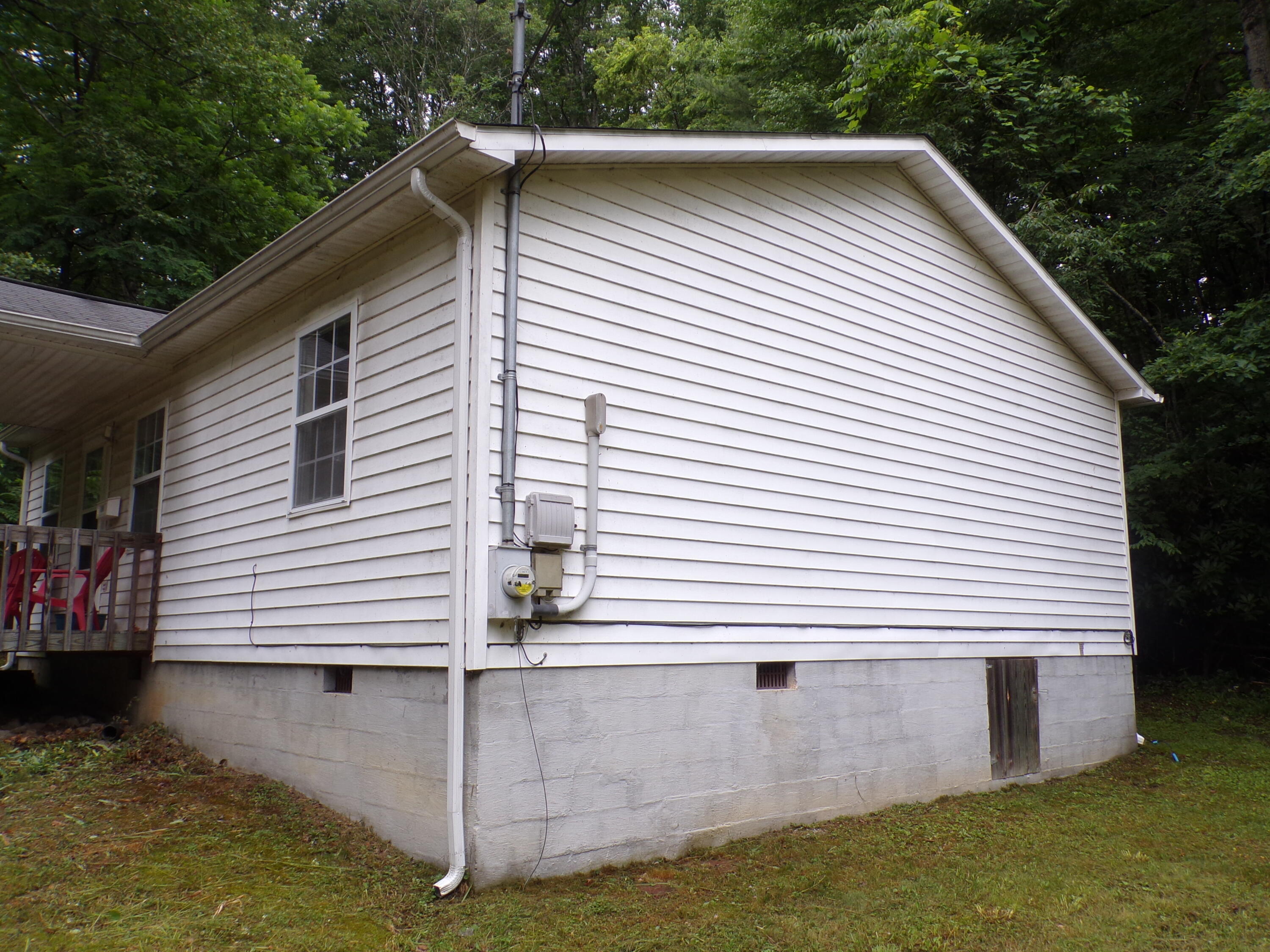 716 Eastridge Road Mountain City, TN 37683 - Photo 18 of 19 103_5934