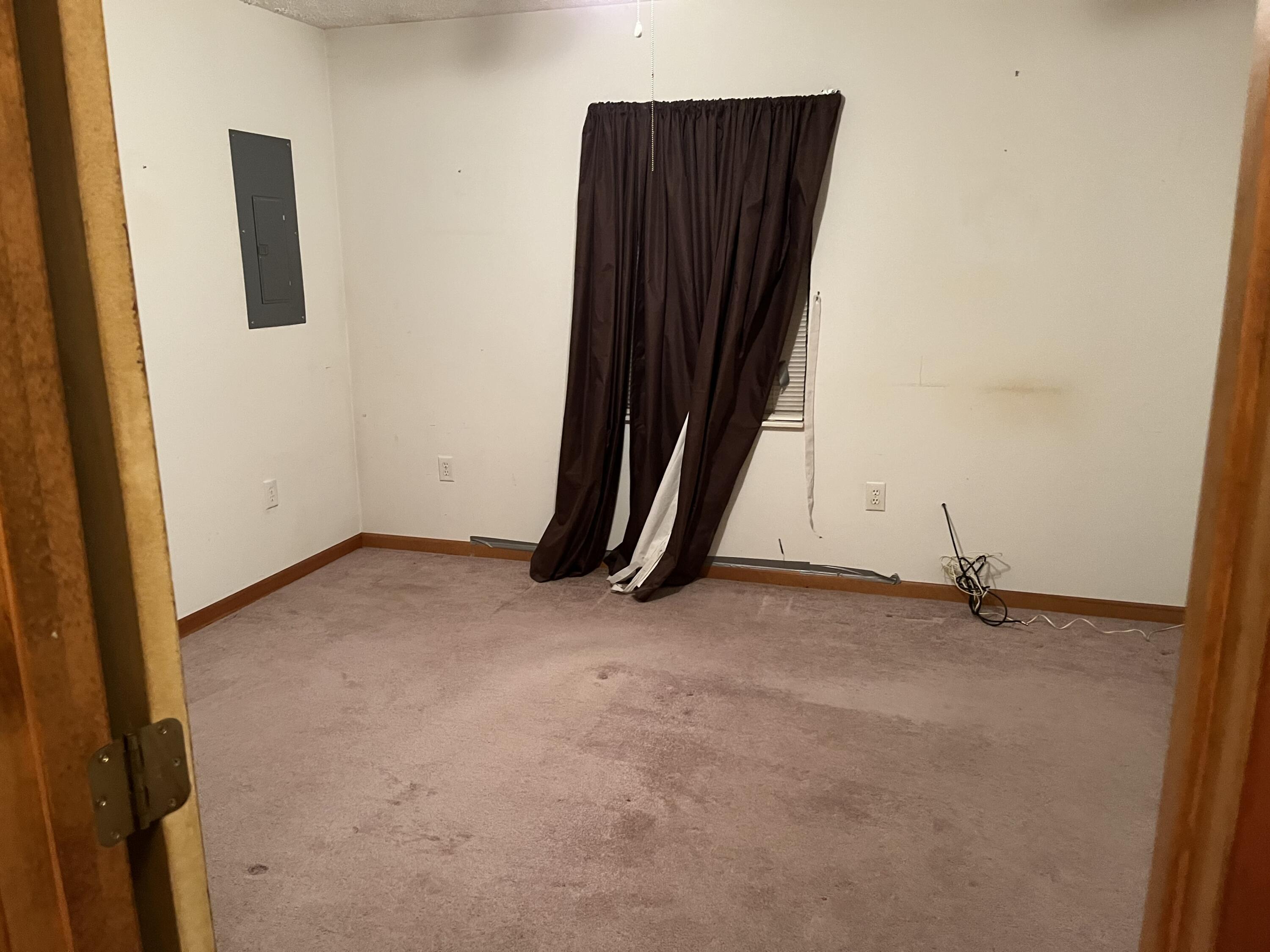 716 Eastridge Road Mountain City, TN 37683 - Photo 5 of 19 Eastridge bedroom