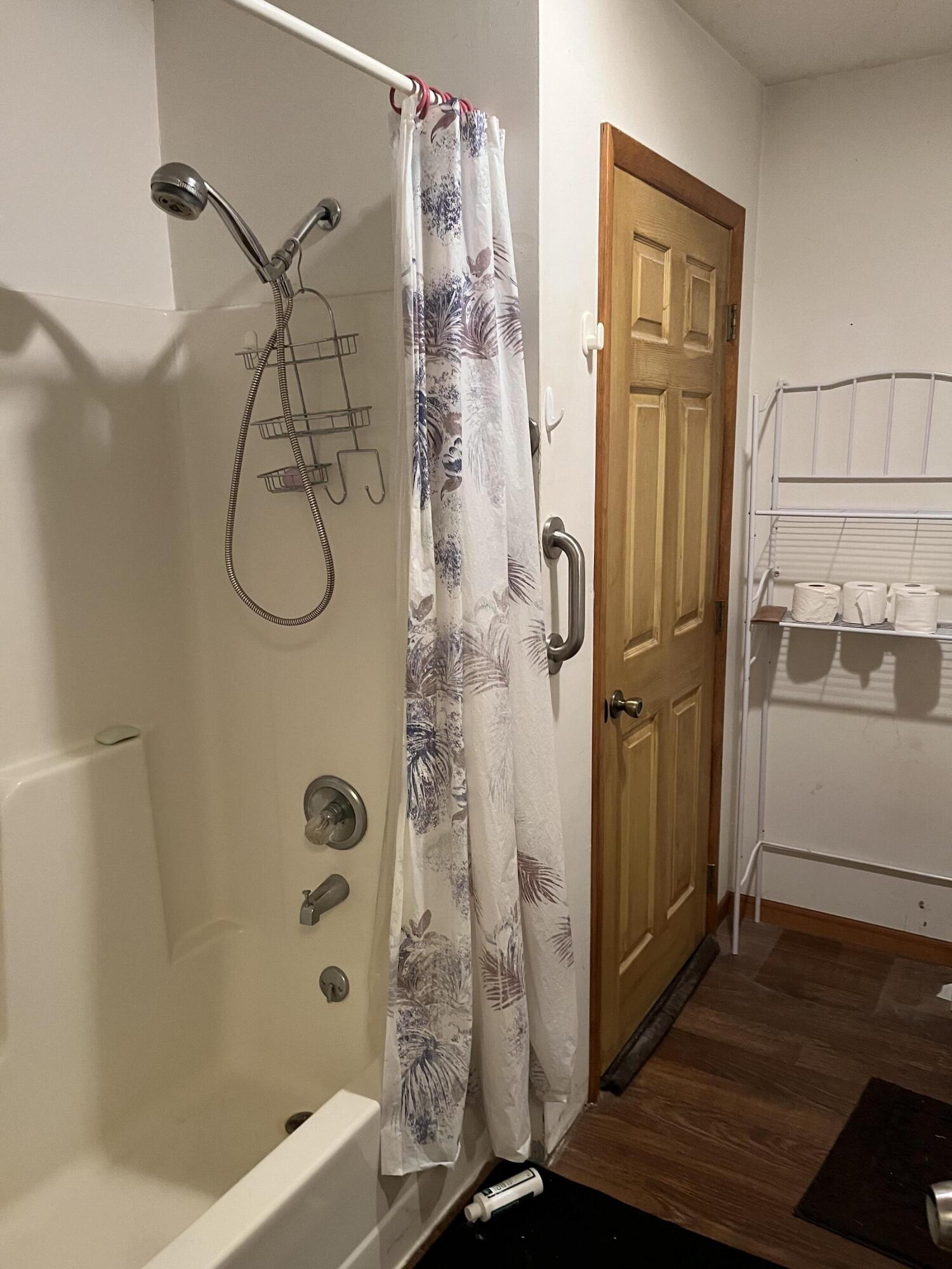 716 Eastridge Road Mountain City, TN 37683 - Photo 7 of 19 Eastridge bathroom