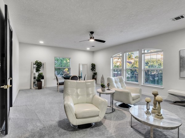2523 Watts Street Houston, TX 77030 - Photo 34 of 45 a living room with furniture and a large window