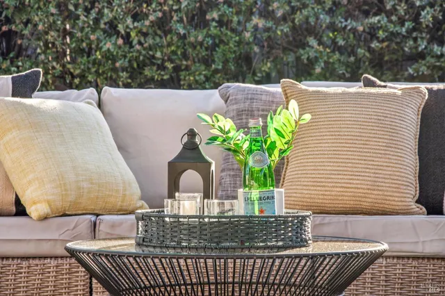 $1,245,000 | 479 Calle De La Mesa, Novato, CA 94949