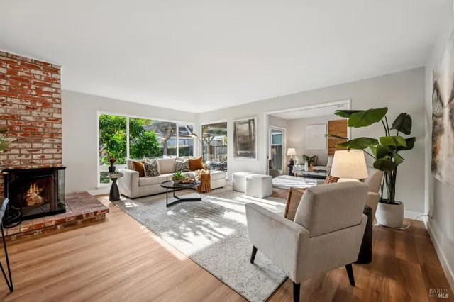 $1,245,000 | 479 Calle De La Mesa, Novato, CA 94949