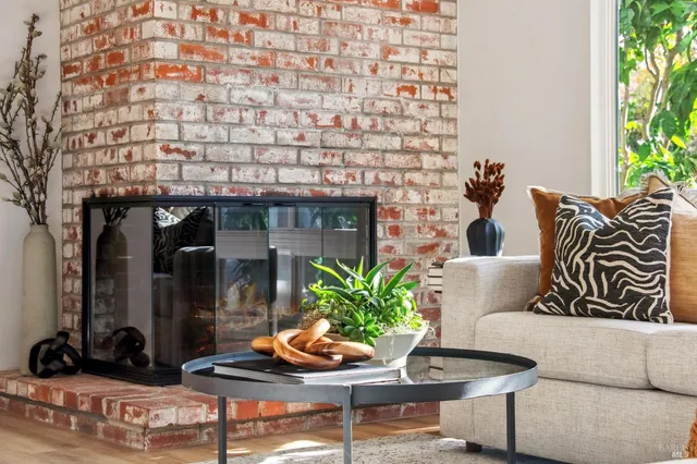 $1,245,000 | 479 Calle De La Mesa, Novato, CA 94949