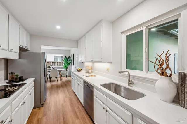 $1,245,000 | 479 Calle De La Mesa, Novato, CA 94949