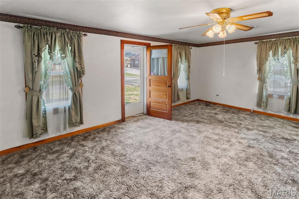 1000 Sumner Street Jerseyville, IL 62052 - Photo 5 of 30