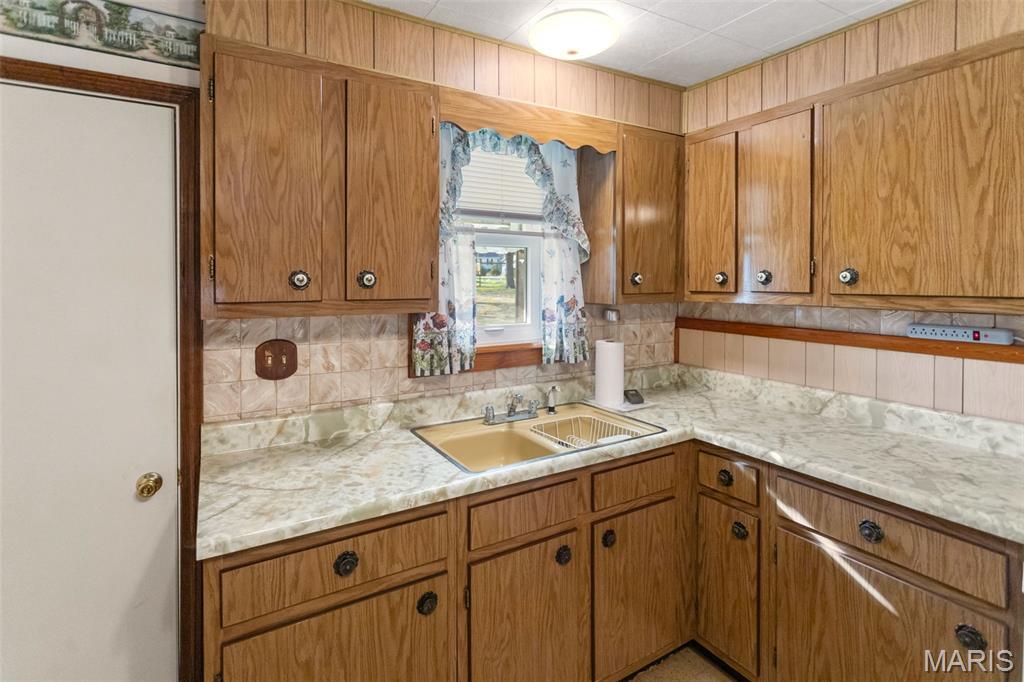 1000 Sumner Street Jerseyville, IL 62052 - Photo 9 of 30