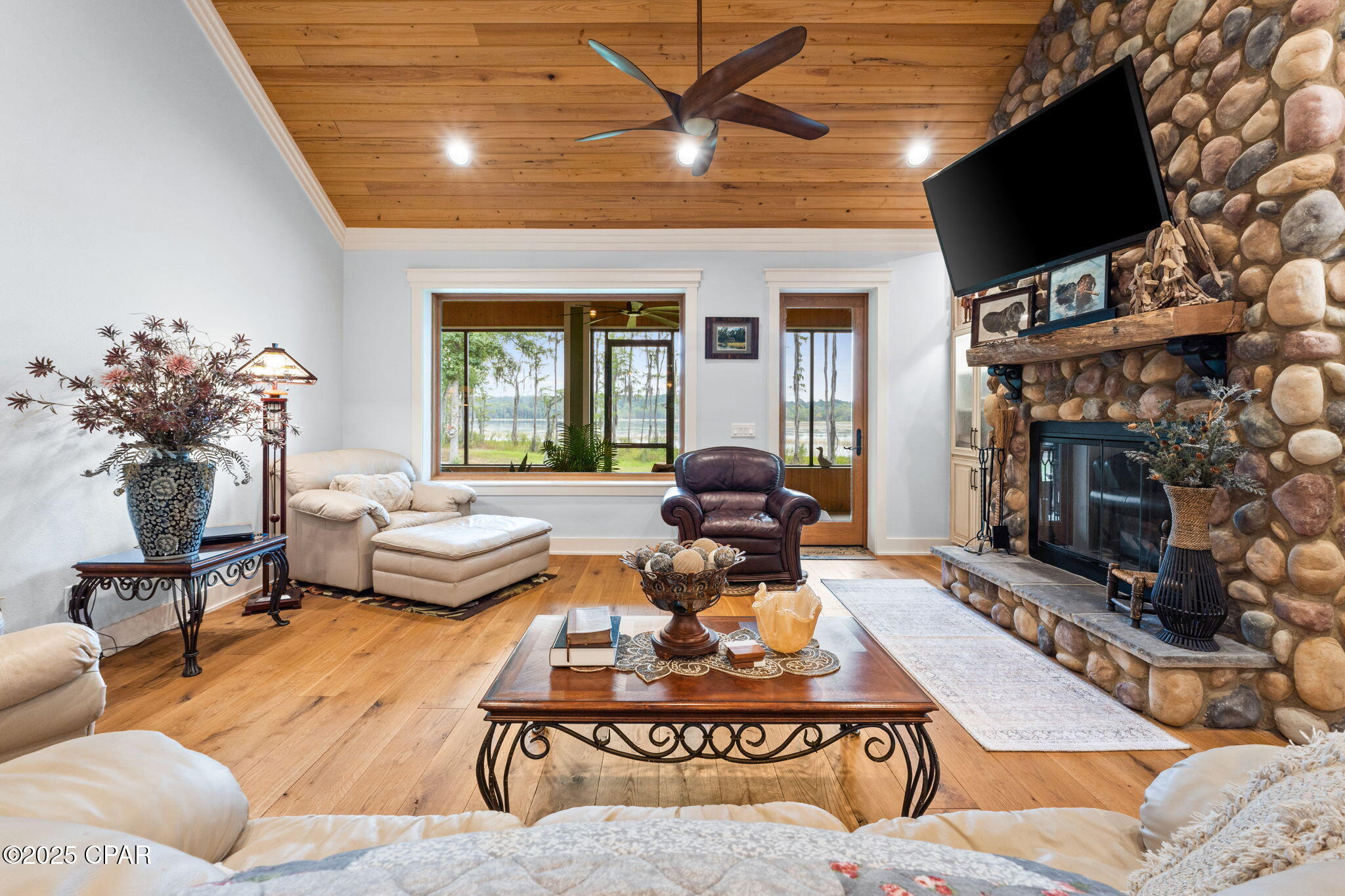 3130 Magnolia Way Vernon, FL 32462 - Photo 16 of 75