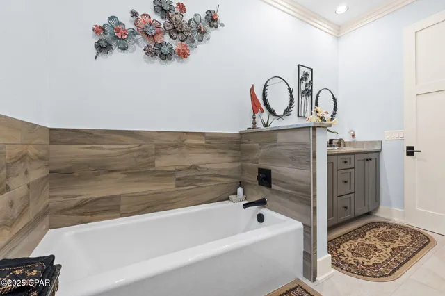 $849,000 | 3130 Magnolia Way, Vernon, FL 32462