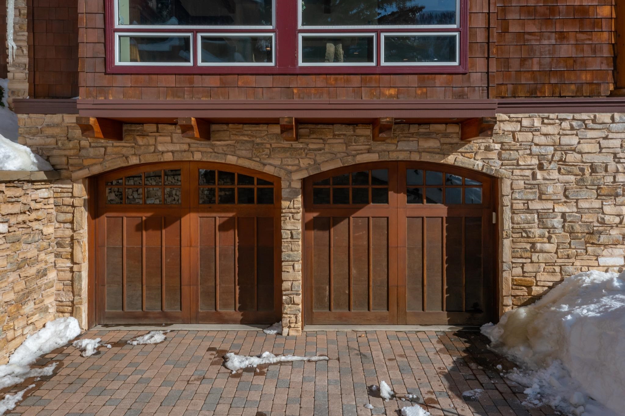 370 Ranch Road Mammoth Lakes, CA 93546 - Photo 40 of 46 Snow covered property entrance with stone siding