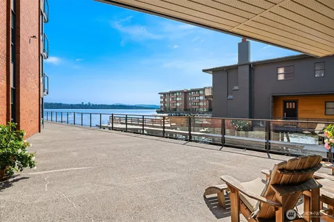 $785,000 | 2360 43rd Avenue East, Unit 211, Seattle, WA 98112