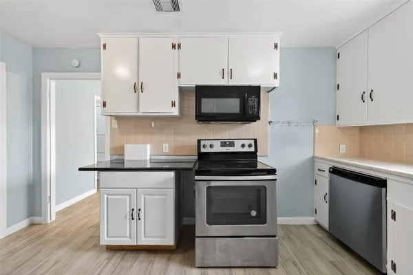 $1,800 | 3428 Bradford Street, Houston, TX 77025