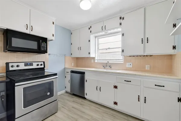 $1,800 | 3428 Bradford Street, Houston, TX 77025