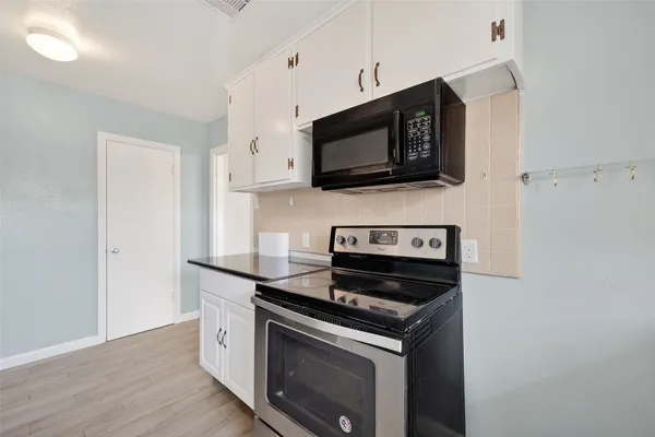 $1,800 | 3428 Bradford Street, Houston, TX 77025