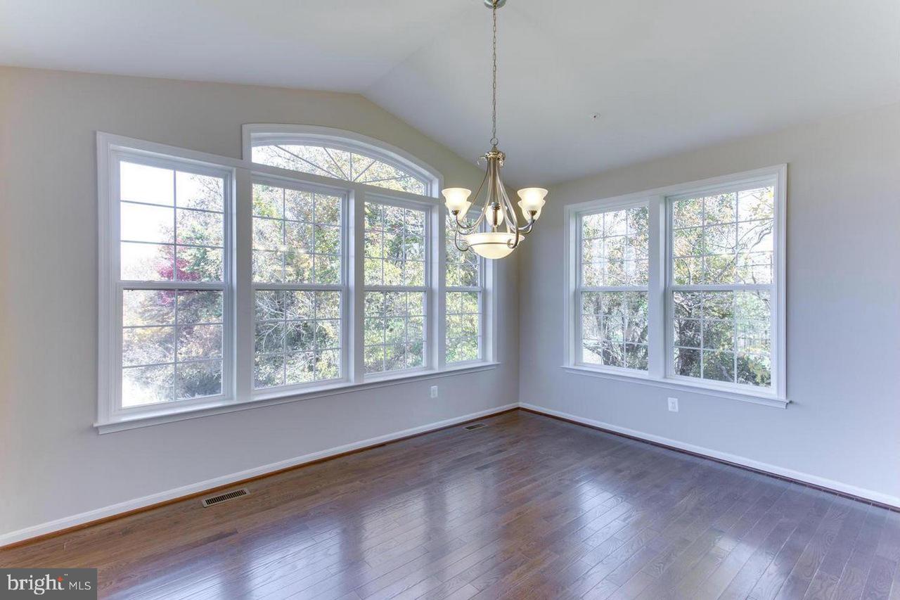 1032 Briggs Chaney Road Silver Spring, MD 20905 - Photo 15 of 30 Sun Room / Dinning Room Area