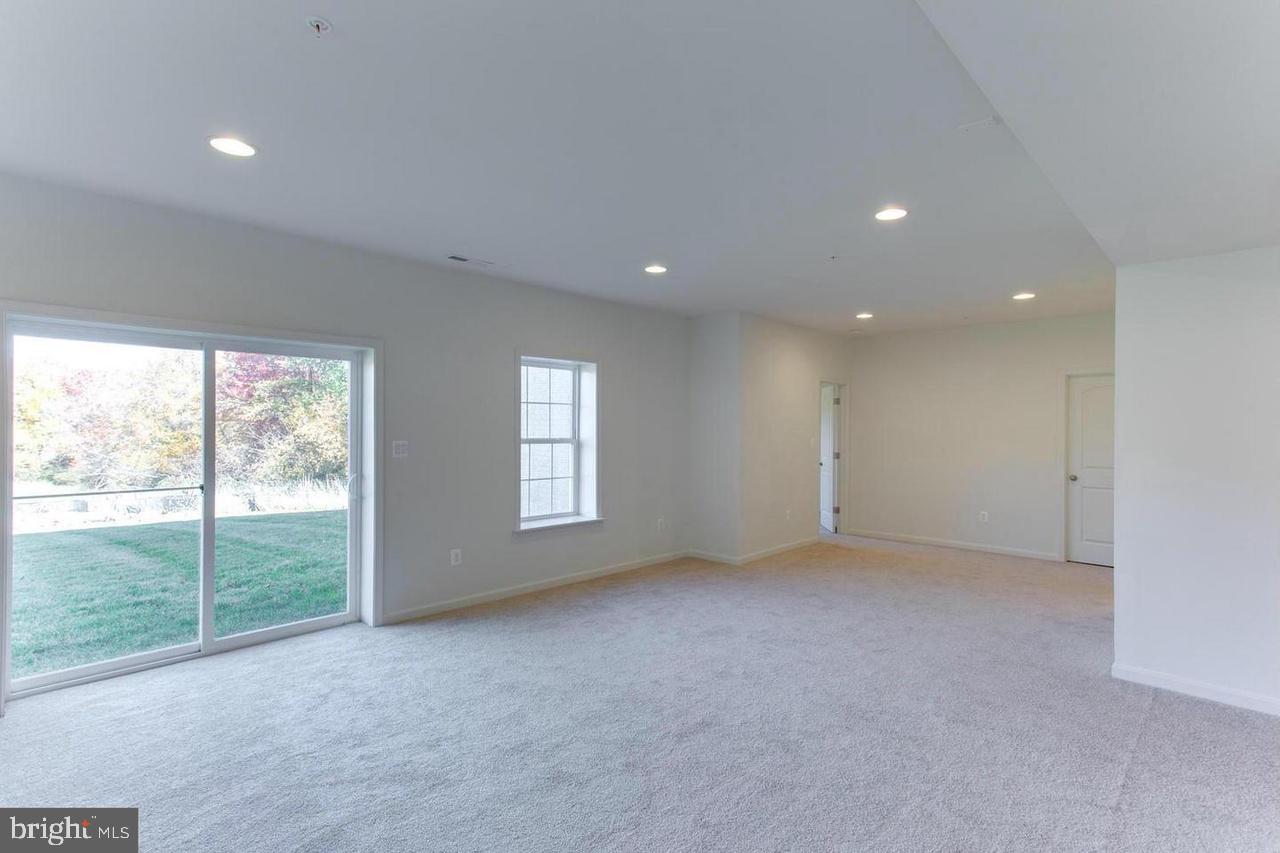 1032 Briggs Chaney Road Silver Spring, MD 20905 - Photo 23 of 30 Huge Open Family Room Walkout to Backyard