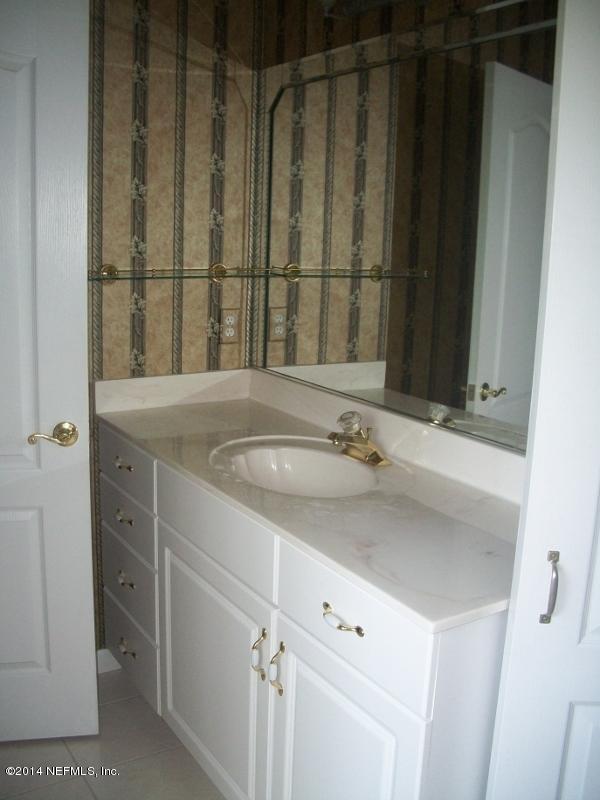 2695 Stratton Road Jacksonville, FL 32221 - Photo 12 of 18 101_0022 (600x800)