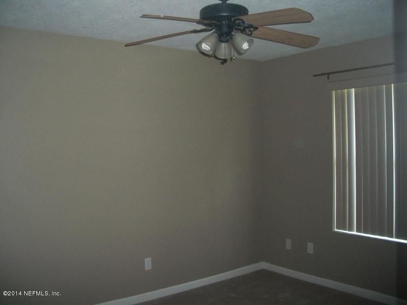 2695 Stratton Road Jacksonville, FL 32221 - Photo 15 of 18 101_0025 (800x600)