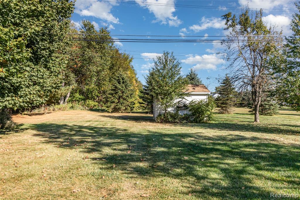 1379 Bowers Road Lapeer, MI 48446 - Photo 19 of 23 Gallery Image 19