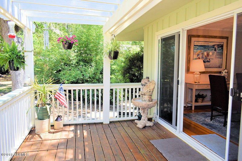 642 Dolphin Road Fripp Island, SC 29920 - Photo 22 of 27 Rear Porch