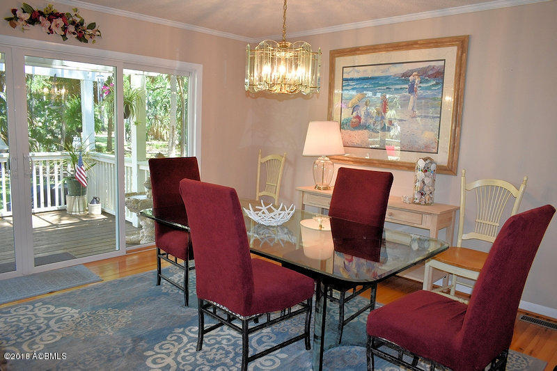 642 Dolphin Road Fripp Island, SC 29920 - Photo 6 of 27 Dining Area