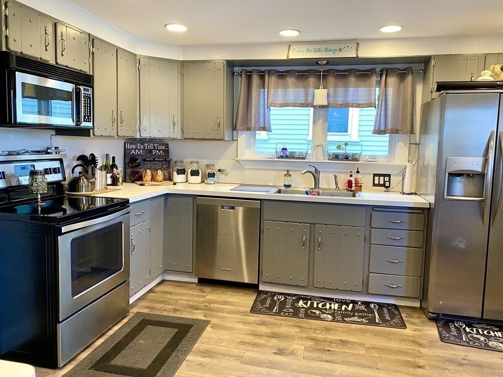 38 Pleasant Park Road Winthrop, MA 02152 - Photo 7 of 18 Gallery Image 7