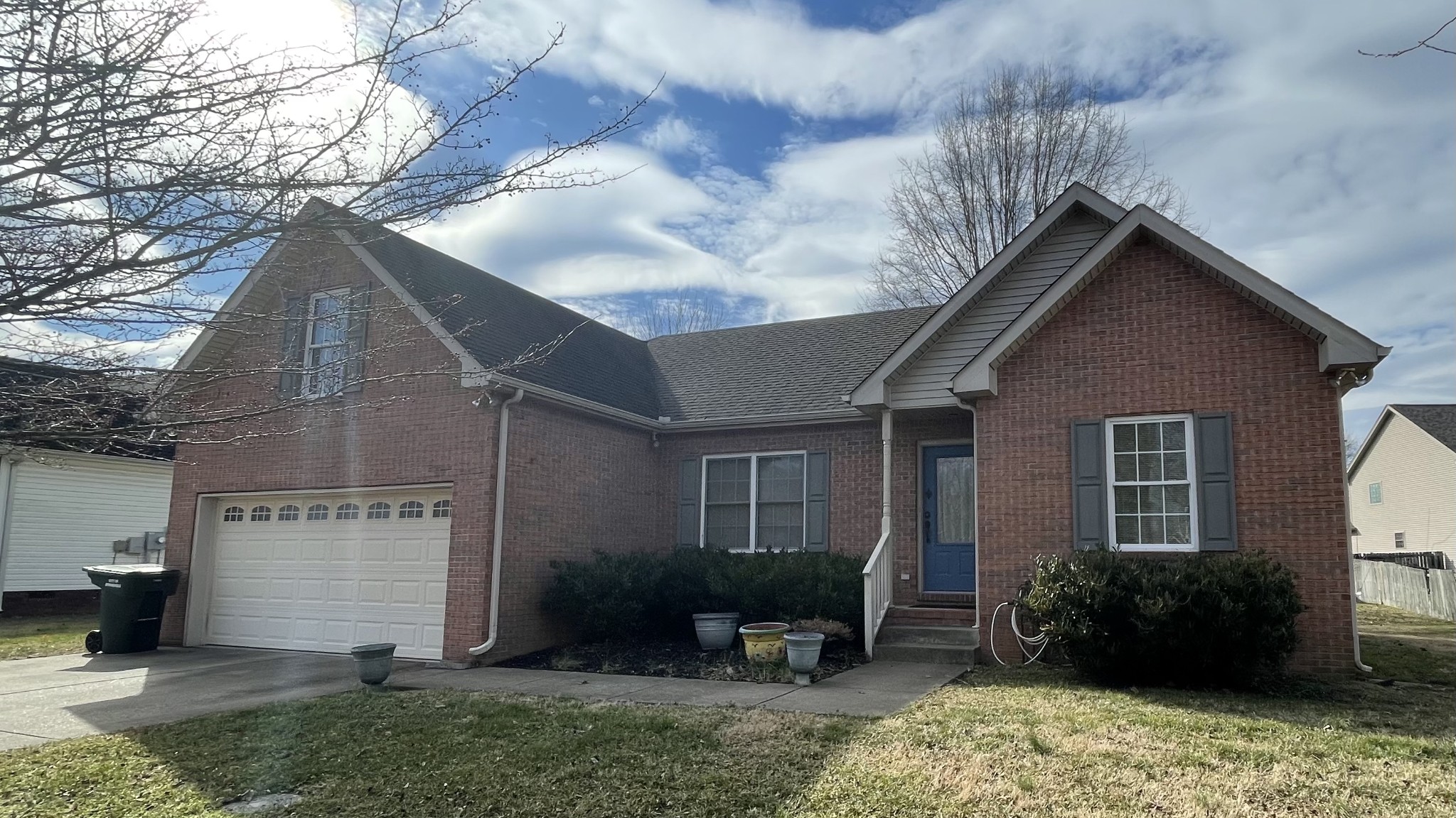 121 Fieldstone Lane Springfield, TN 37172 - Photo 3 of 21 a view of a house with a yard and plants