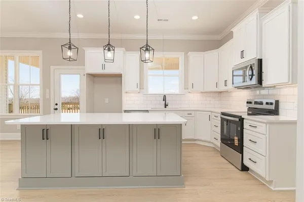 $539,900 | 3639 Beasley School Road, Sandy Ridge, NC 27046