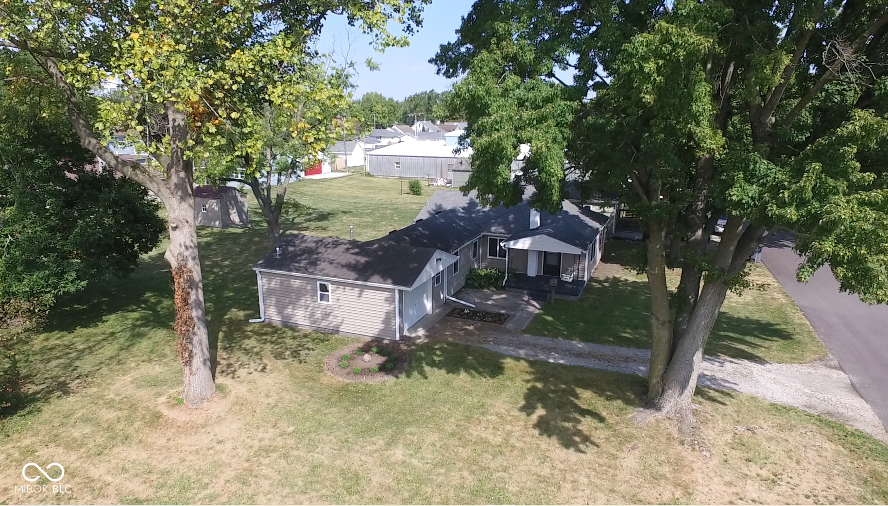 608 Mill Street Tipton, IN 46072 - Photo 4 of 39