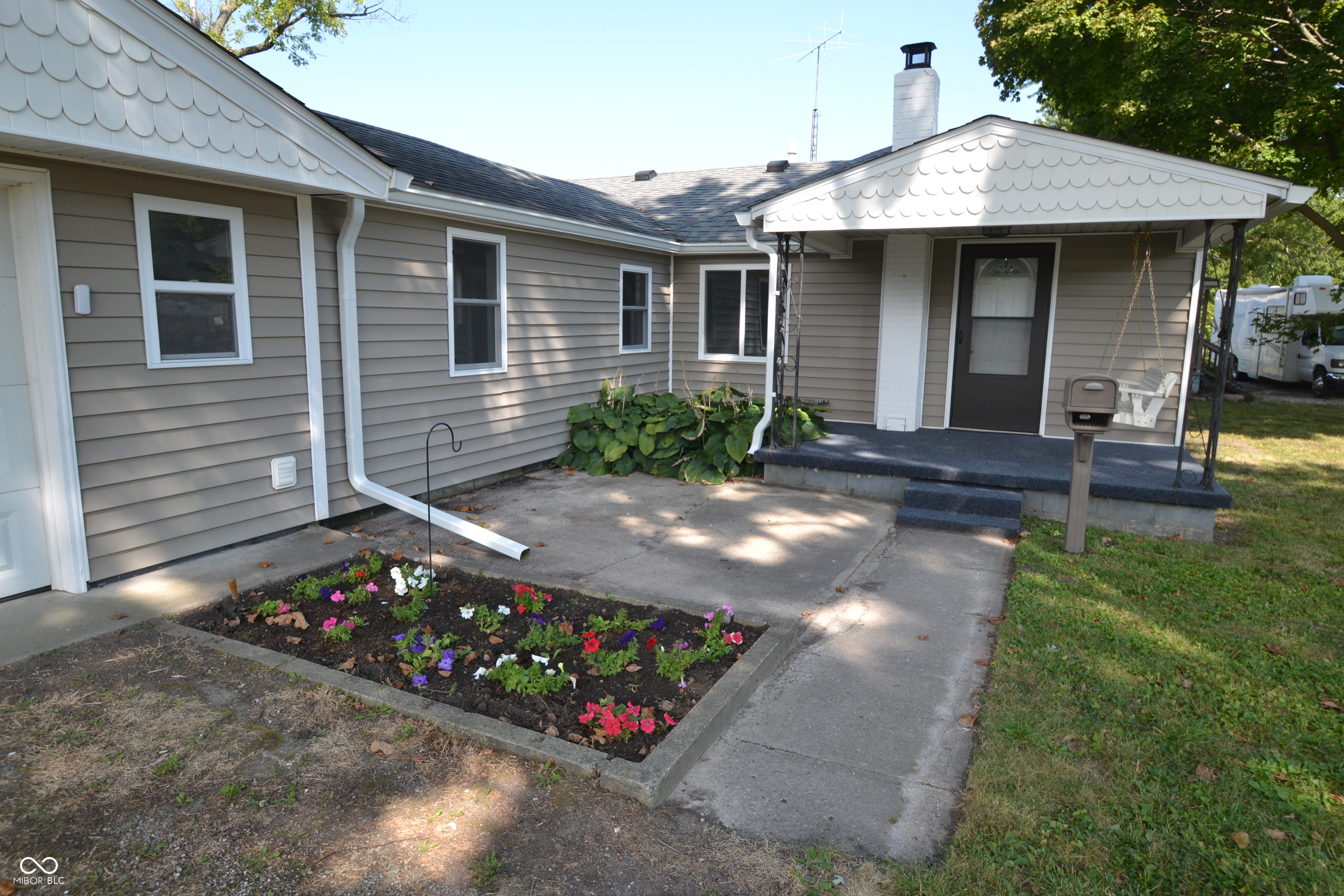 608 Mill Street Tipton, IN 46072 - Photo 8 of 39