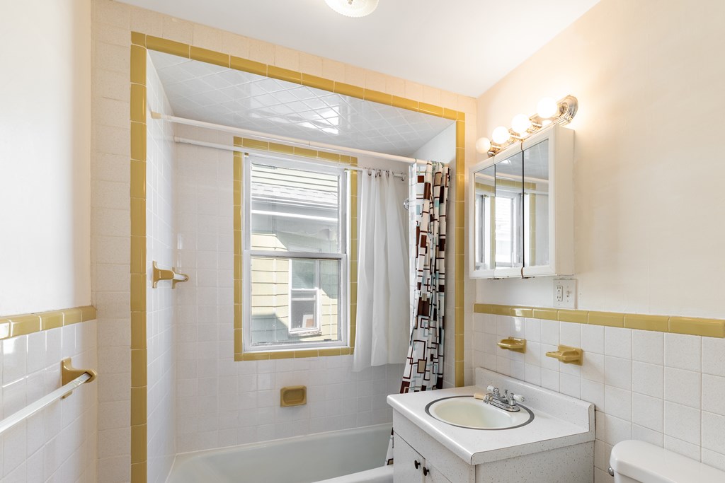 37-39 Glendale Street Everett, MA 02149 - Photo 19 of 27