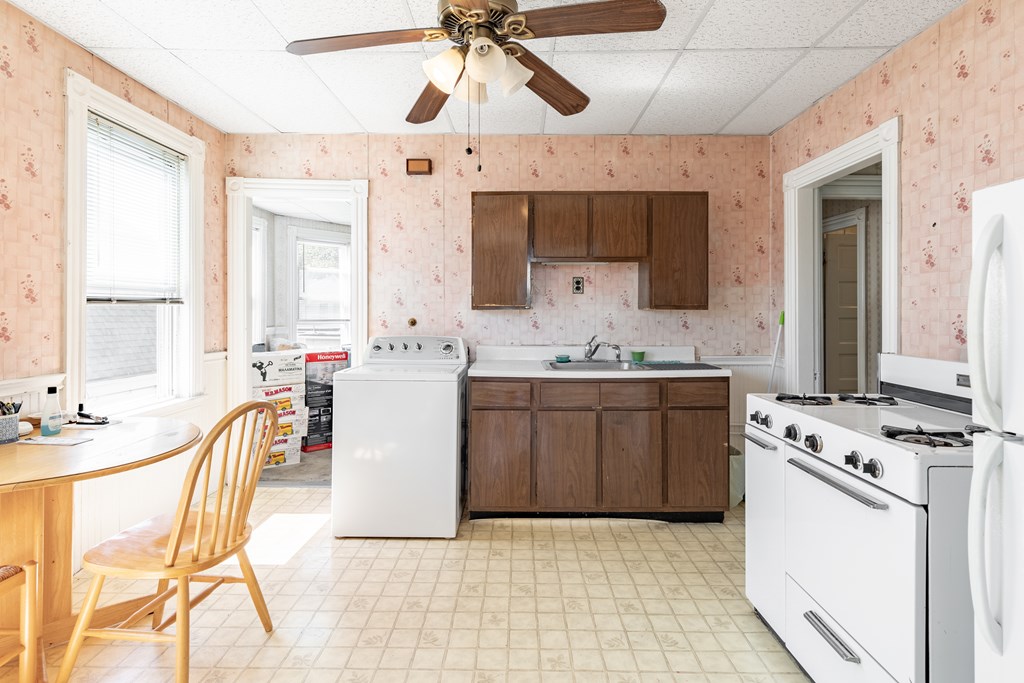 37-39 Glendale Street Everett, MA 02149 - Photo 21 of 27