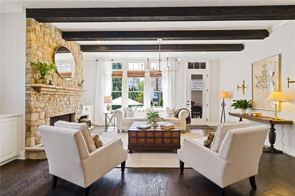 7295 Samples Field Road Cumming, GA 30040 - Photo 2 of 17