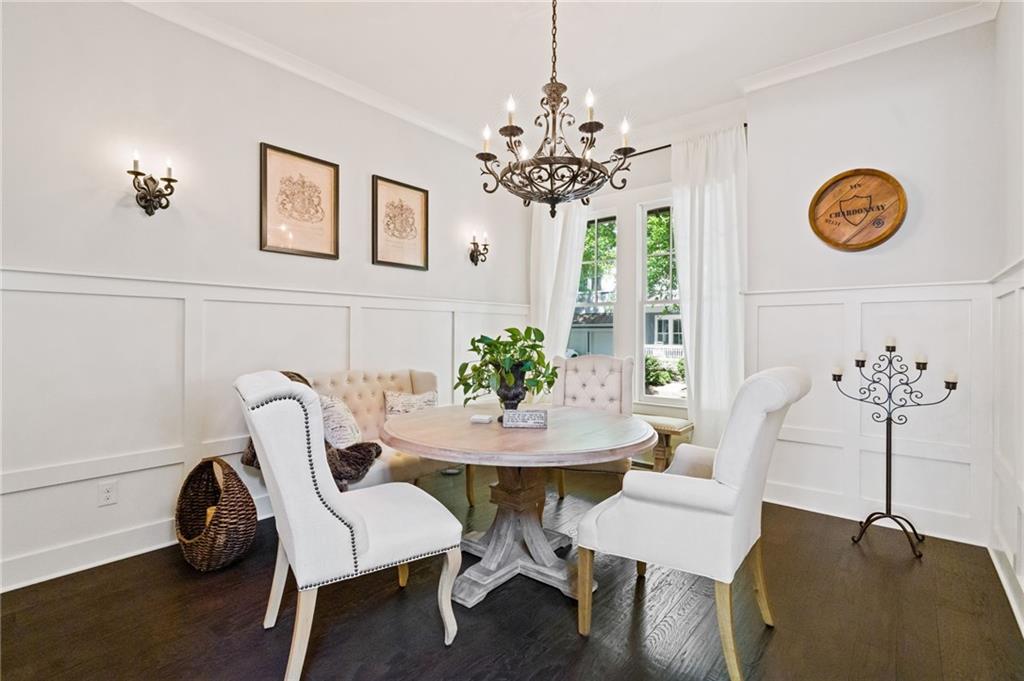 7295 Samples Field Road Cumming, GA 30040 - Photo 7 of 17