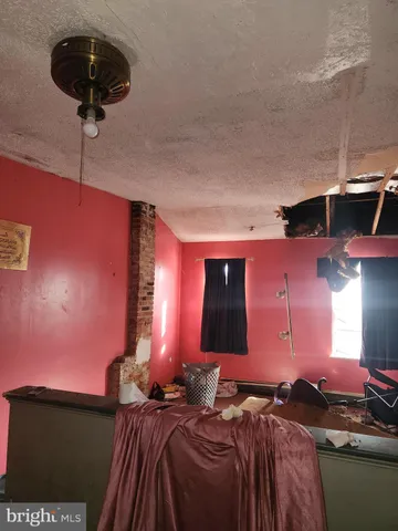 a bed room with a bed