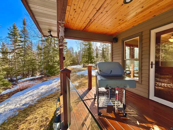 $889,000 | 21 Turnagain Trail, Lutsen, MN 55612