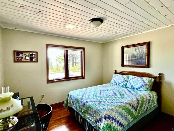 $889,000 | 21 Turnagain Trail, Lutsen, MN 55612