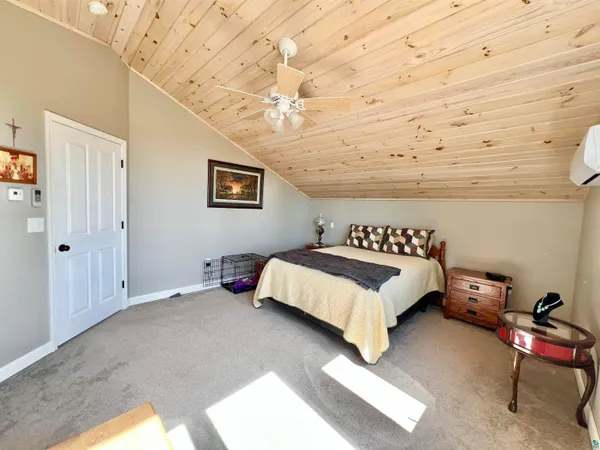 $889,000 | 21 Turnagain Trail, Lutsen, MN 55612