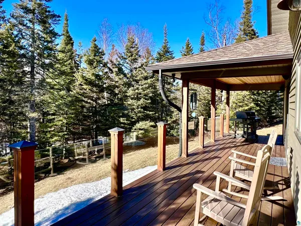 $889,000 | 21 Turnagain Trail, Lutsen, MN 55612