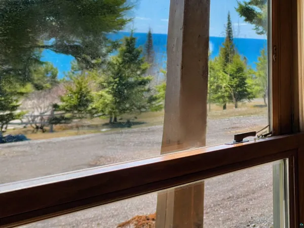 $889,000 | 21 Turnagain Trail, Lutsen, MN 55612