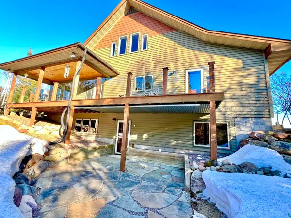 $889,000 | 21 Turnagain Trail, Lutsen, MN 55612